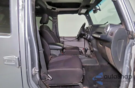 2013 Jeep Wrangler Unlimited Rubicon z USA, uszkodzony, nr VIN 1C4HJWFGXDL533677